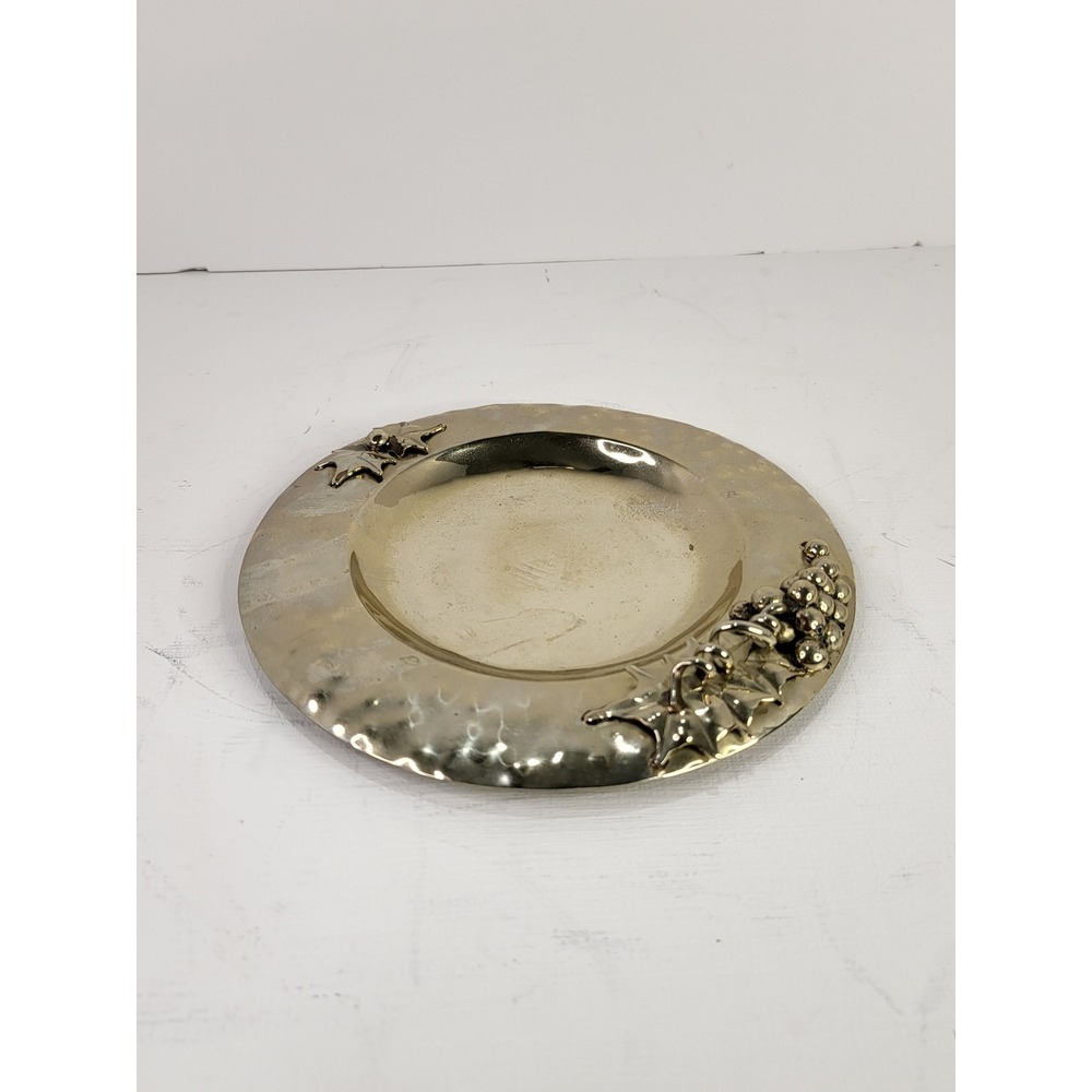 Vintage JC Hammered Metal Grape Leaf Trinket Dish Coaster Gold Tone 5.5 Inch